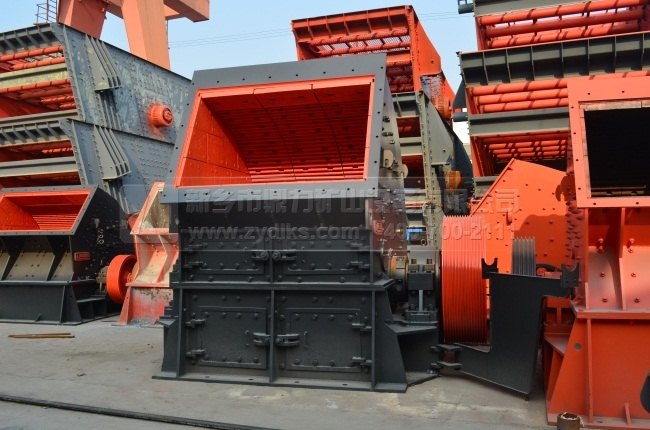 鼎力錘式破碎機