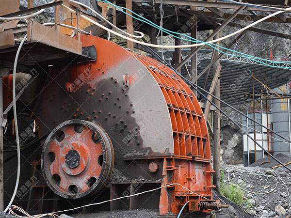 骨料加工系統(tǒng)中的破碎設(shè)備