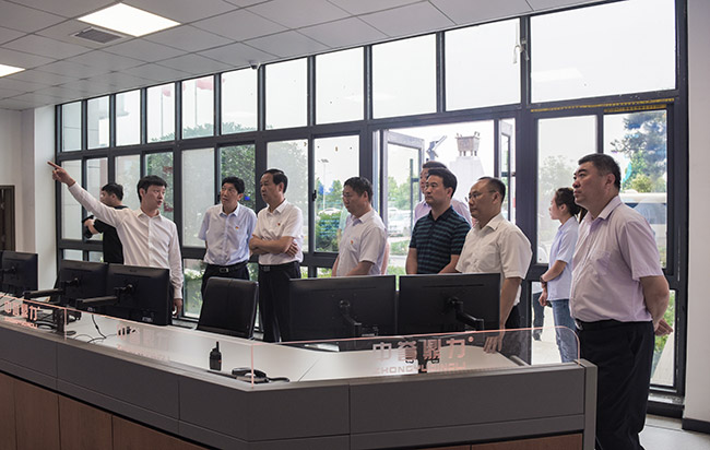 滎陽市導一行實地參觀中譽鼎力礦山管理云數據