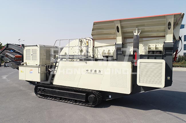 小型移動(dòng)破碎機(jī)的工作優(yōu)勢介紹 小型移動(dòng)破碎機(jī)的工作優(yōu)勢介紹